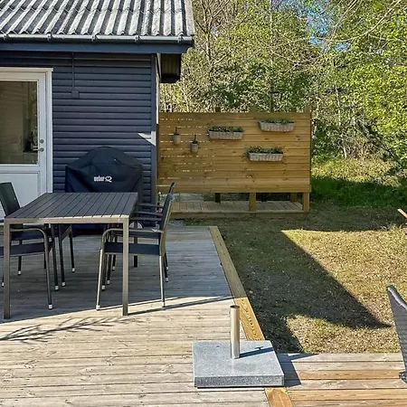 Gunwald - 300m From The Sea By Interhome